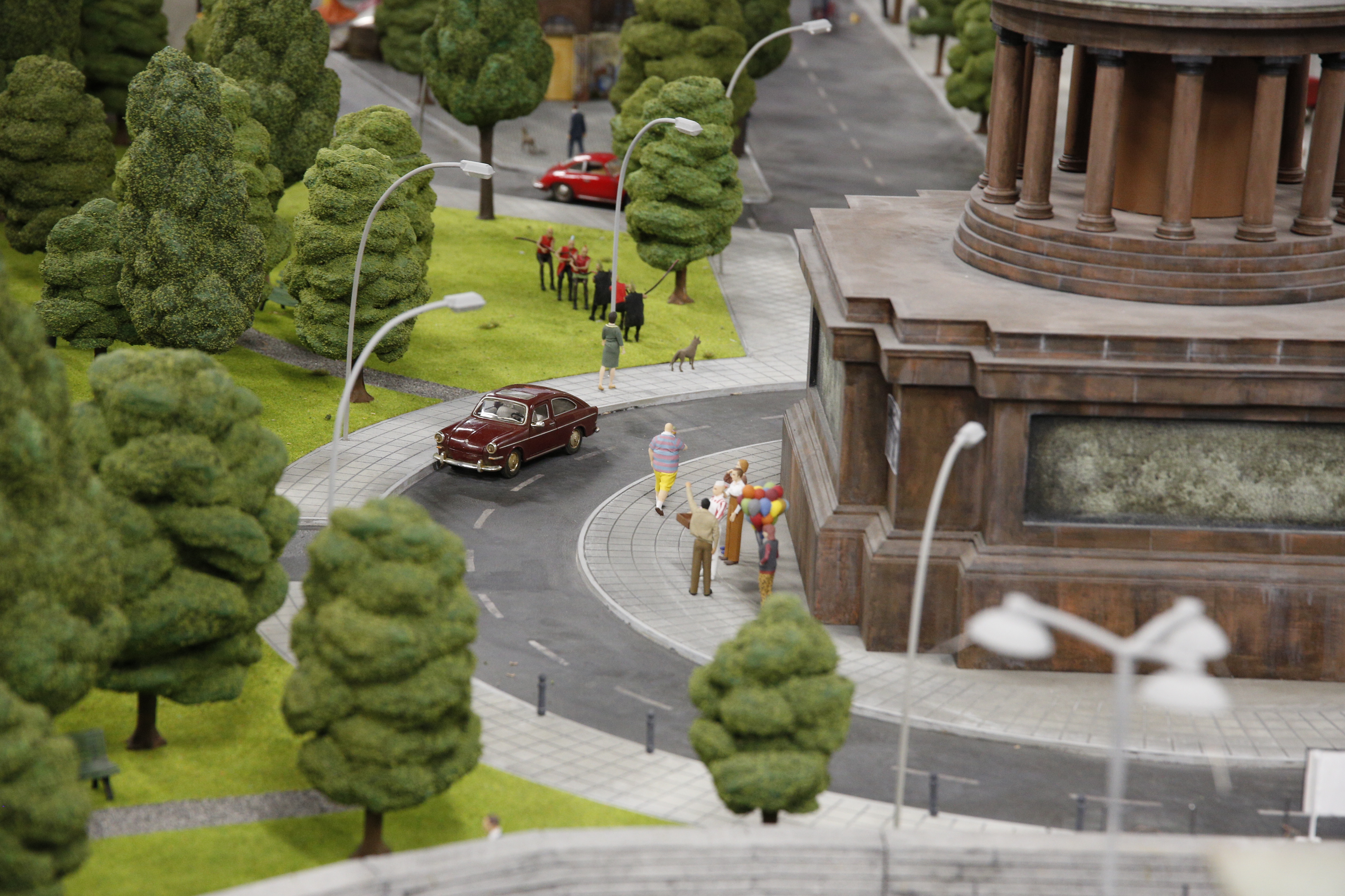 Reconstruction of the Victory Column Square at Little BIG City Berlin